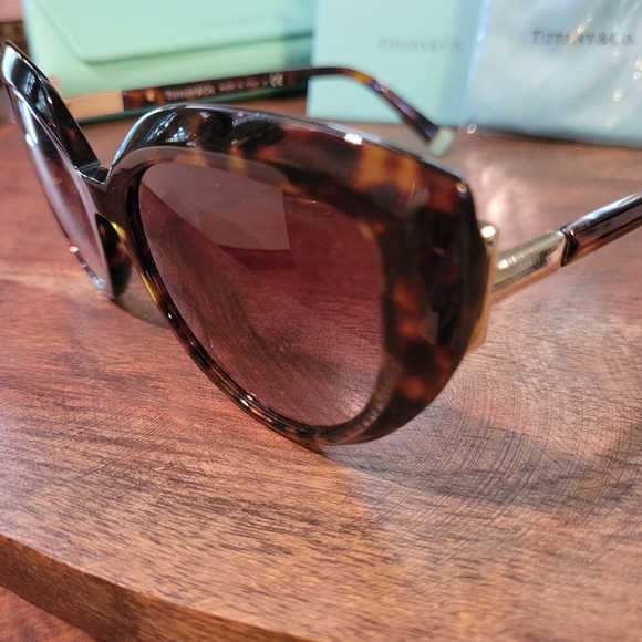 Tiffany & Company TF4170 Logo T Cat Eye Sunglasses in Havanah Brown.  MA#621 - Picture 11 of 17